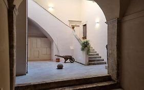 Casa Castello 63 Guest House